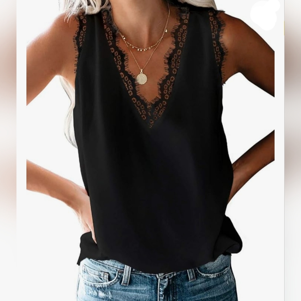 VIISHOW lace V neck chiffon tank top